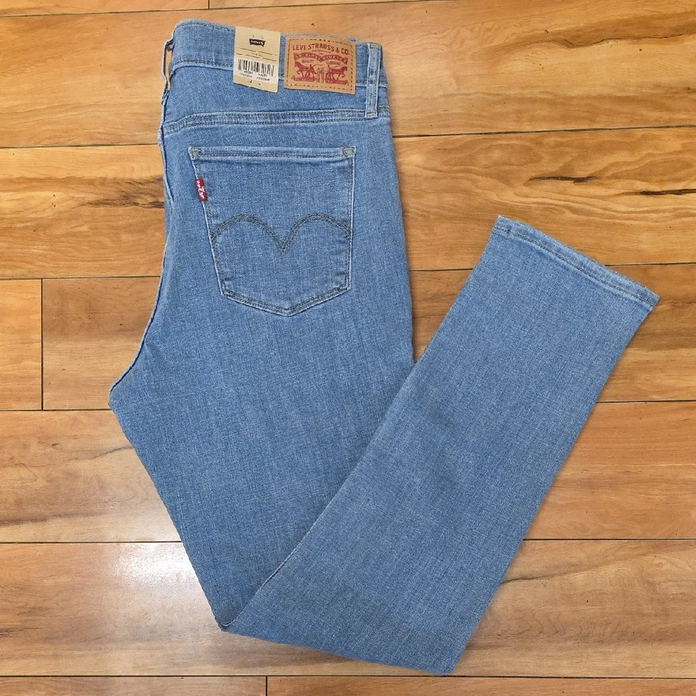 Levi's Size 31x30 311 Shaping Mid-Rise Smoothing Tummy Panel Skinny Jeans NEW - Picture 1 of 14